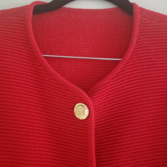 Vintage red knit cardigan with gold buttons - Picture 4 of 4